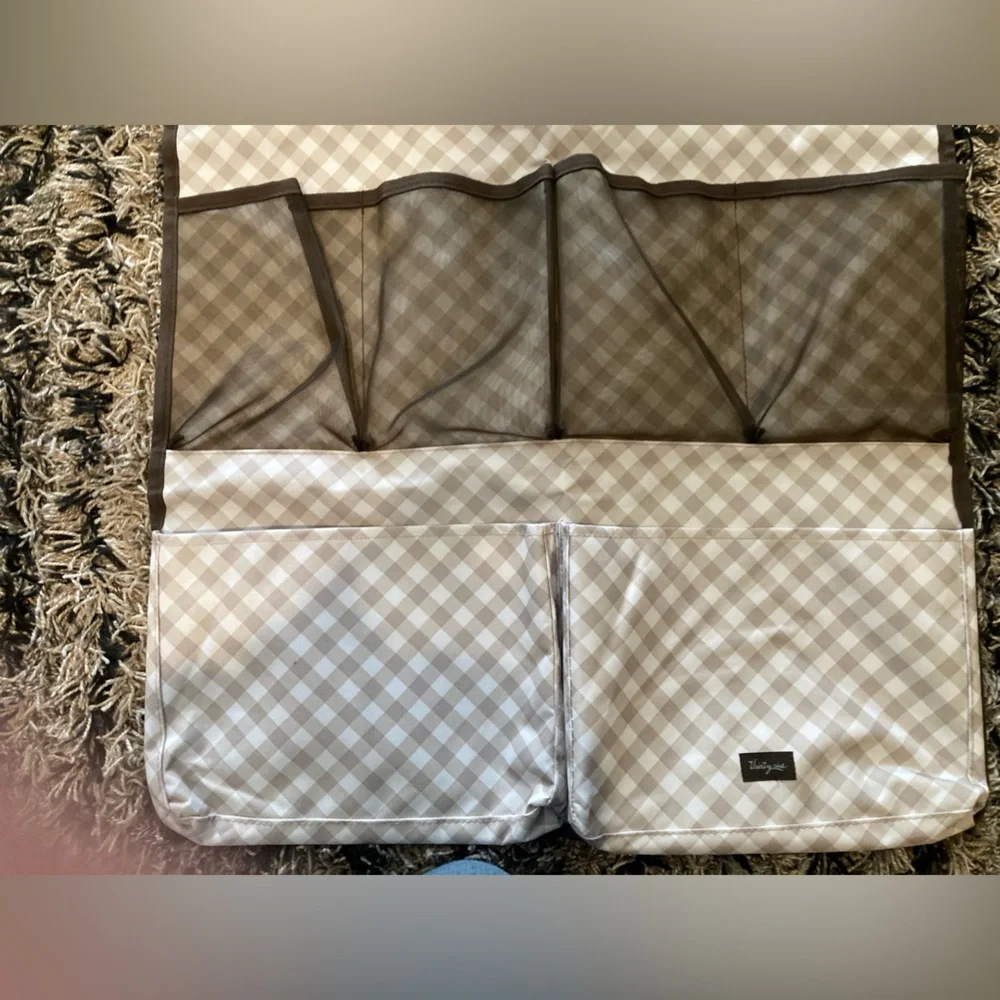Thirty-One hang it up hanging organizer over door pocket taupe brown white check